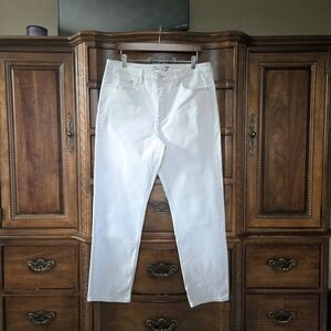 Seven Slim Straight Jeans. Off White, Brown Stiching. 14